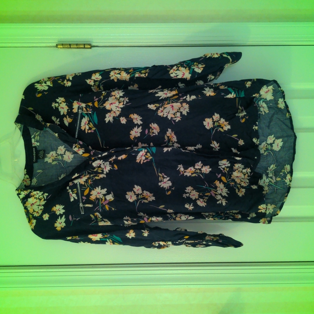 Cotton express floral women's blouse L